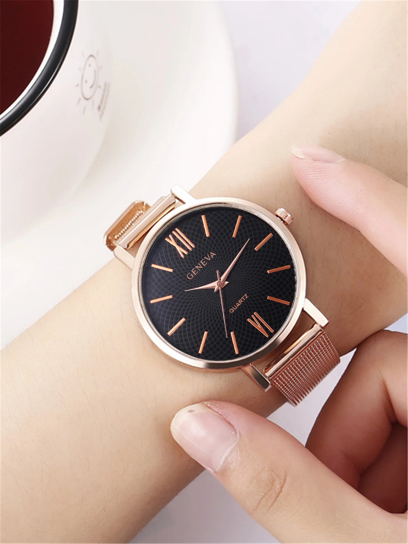 nouvelle simple montre Zeineb